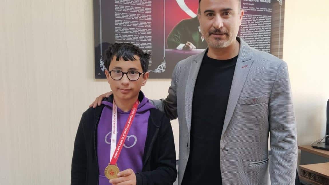 Türkiye Karate Şampiyonu Öğrencimiz.